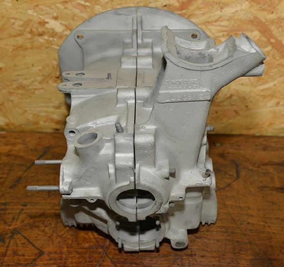 VW Bus T1 30 PS Gehaeuse gestrahlt