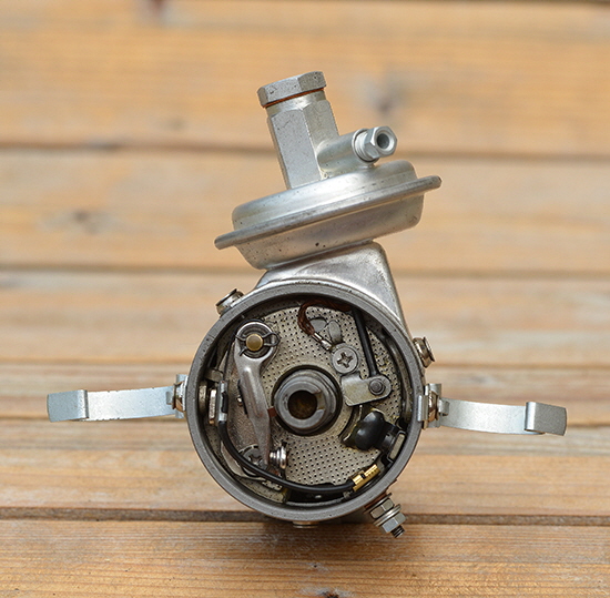 VW Bus T1 30PS Verteiler Bosch VJU4BR8