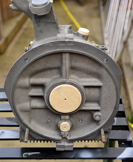 VW Bus T1 30 PS Gehaeuse leicht korrodiert