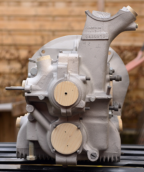 VW Bus T1 30 PS Gehaeuse gestrahlt