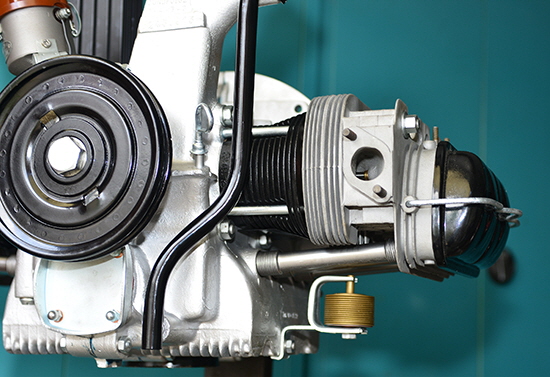 VW Bus T1 30 PS Motor Komplettierung