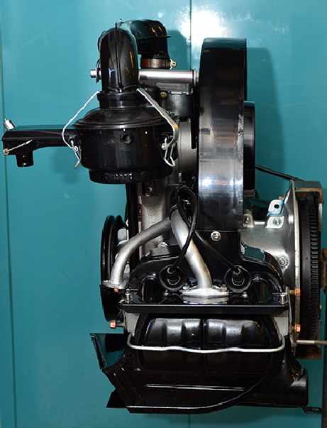 VW Bus T1 30 PS Motor Komplettierung