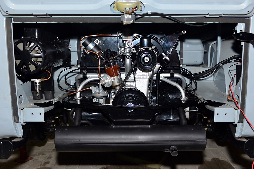 VW Bus T1 0 PS Motor Einbau