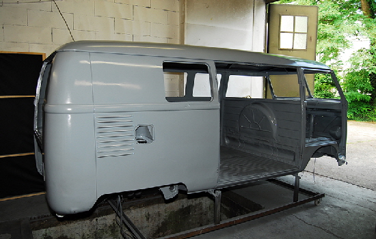 VW Bus T1 Lackierung rechts