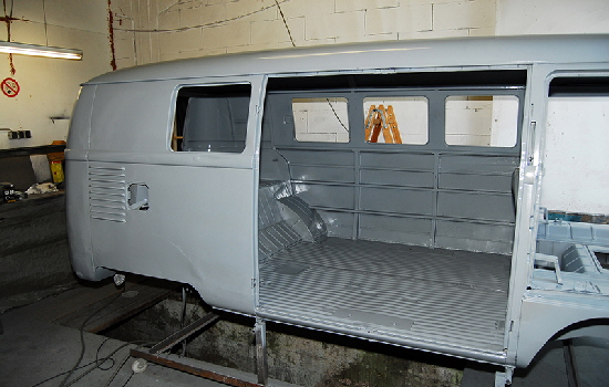 VW Bus T1 Lackierung rechts