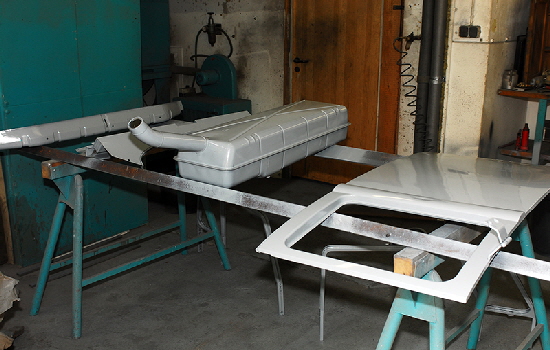 VW Bus T1 Lackierung Tank